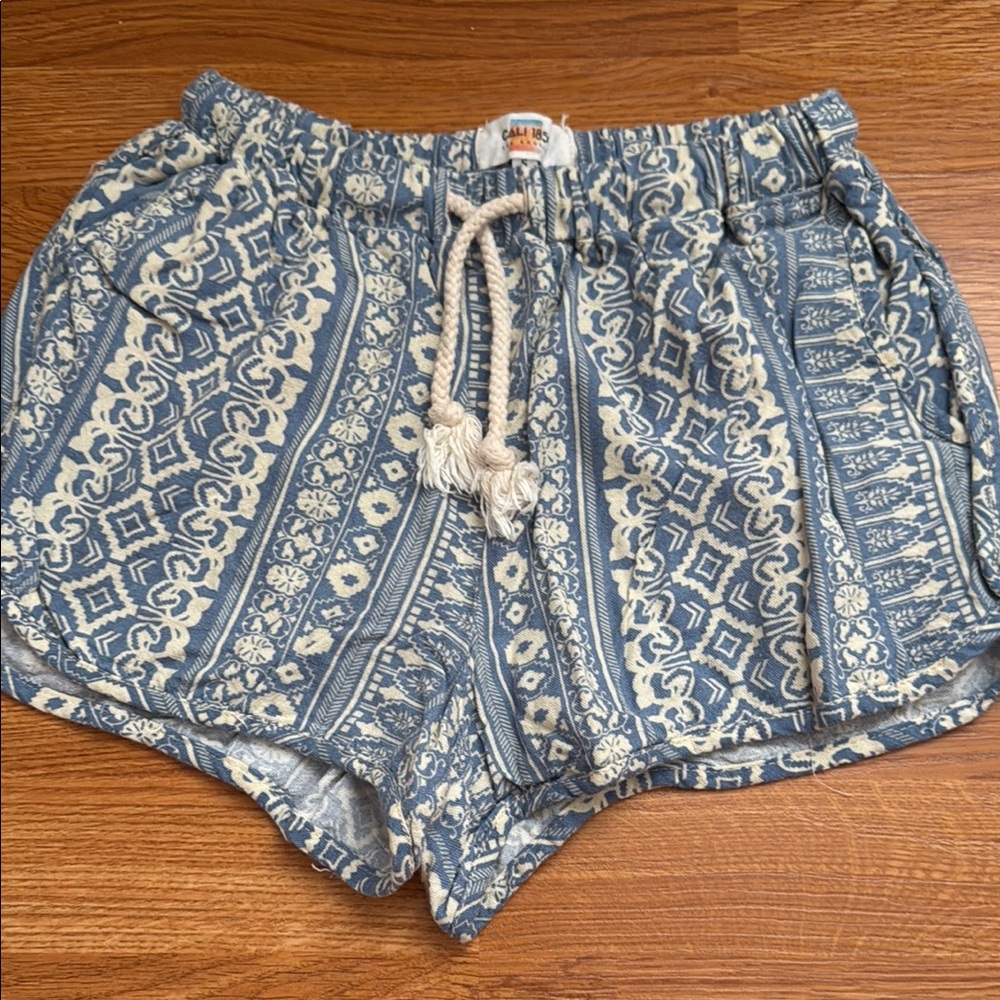 Billabong Blue and Cream Athletic Shorts